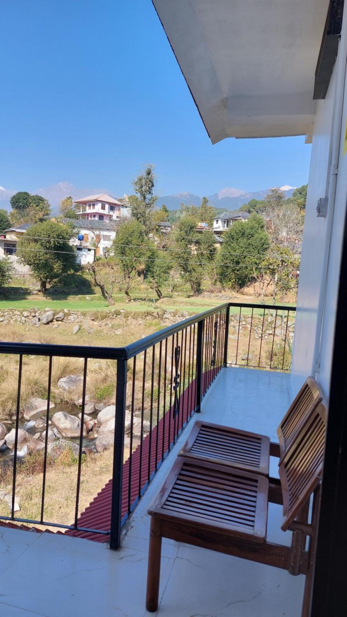 The Hostel Stories, Bir - Landing Site Rom bilde